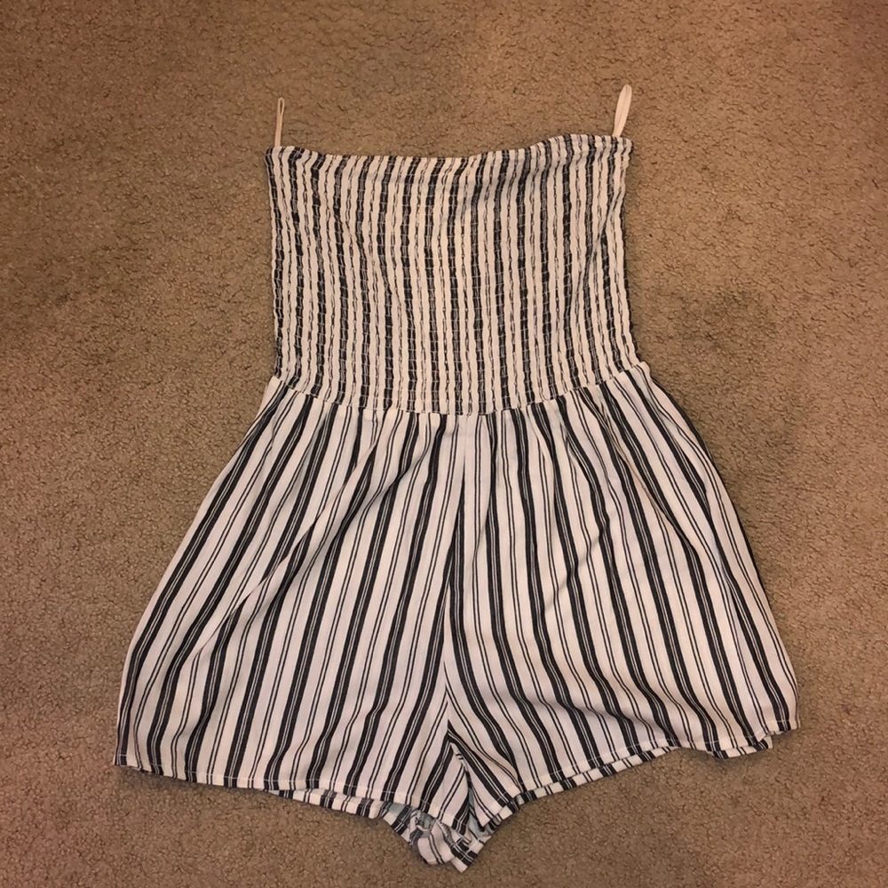 Strapless GARAGE romper